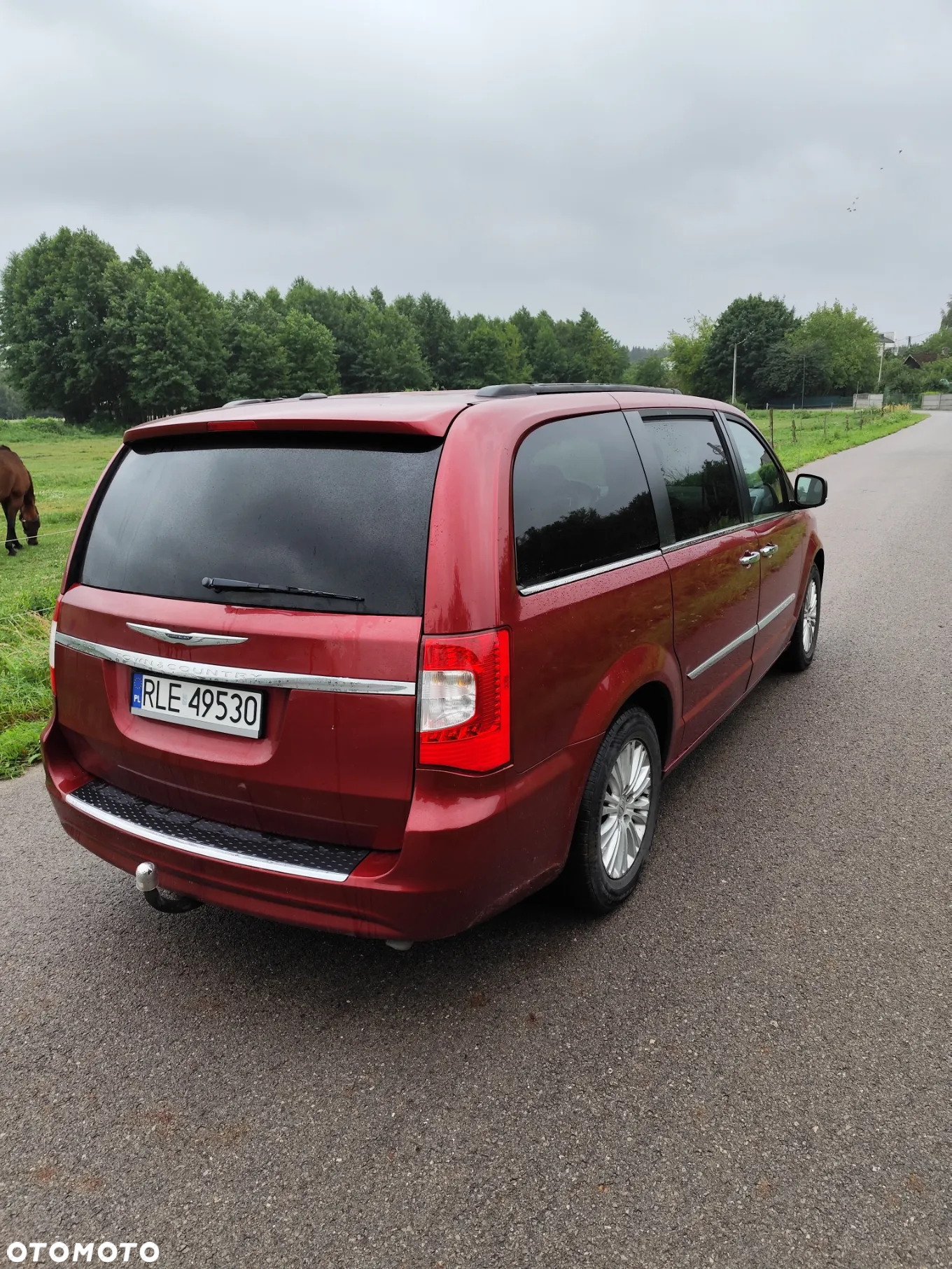 Chrysler Town & Country - 3