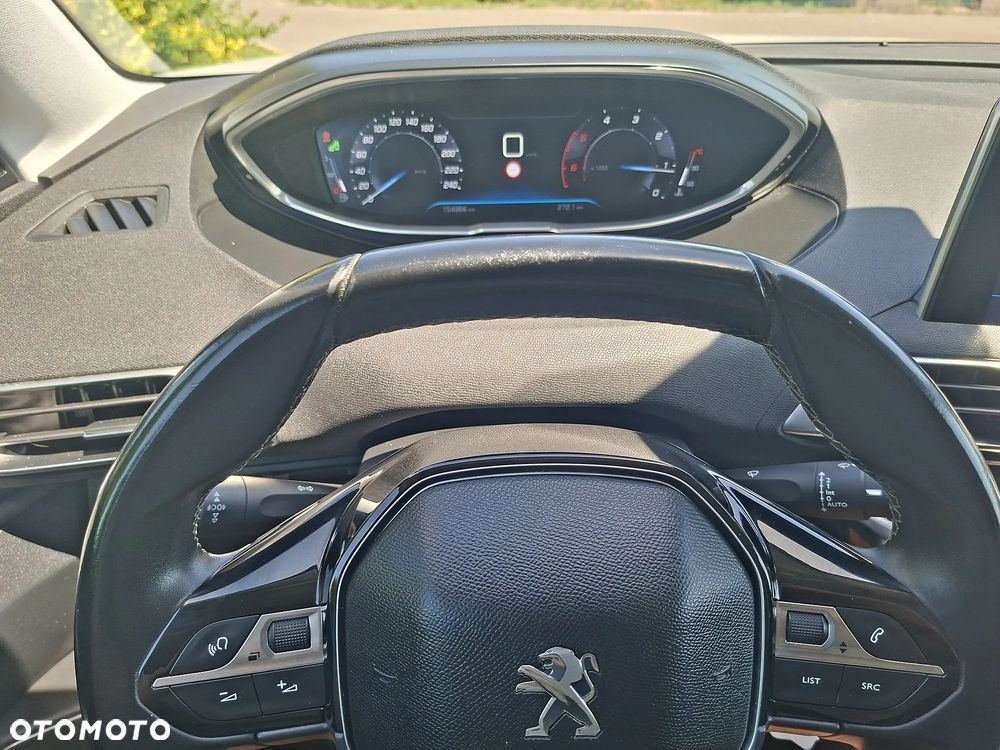 Peugeot 3008 - 16