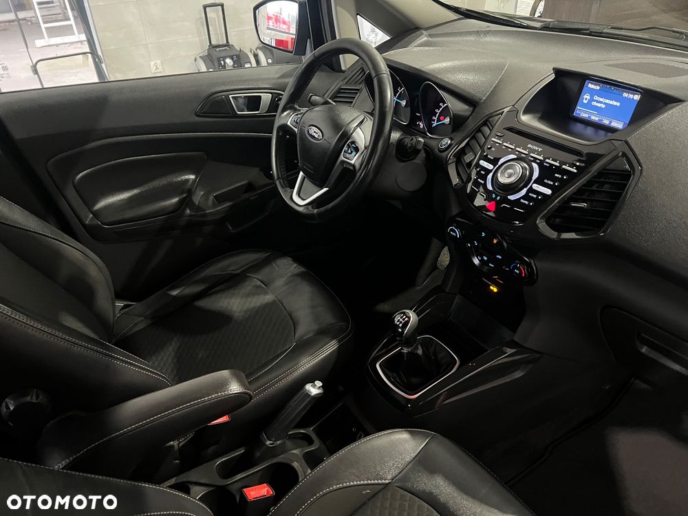 Ford EcoSport 1.0 EcoBoost ST-LINE - 25