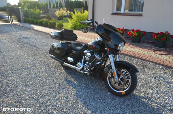 Harley-Davidson FLH Electra Glide