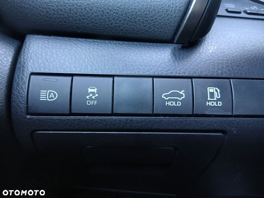 Toyota Camry 2.5 Hybrid Comfort CVT - 17