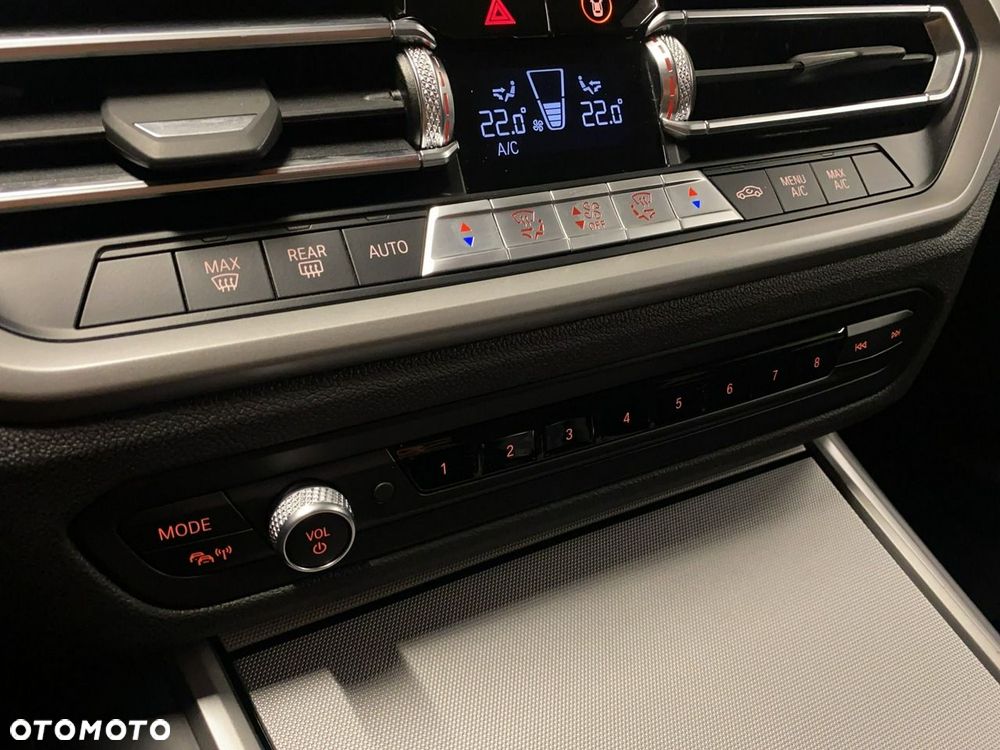 BMW Seria 3 - 34
