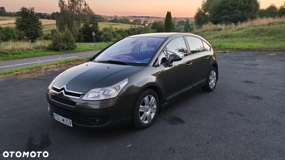 Citroën C4 1.6 16V Magic - 1