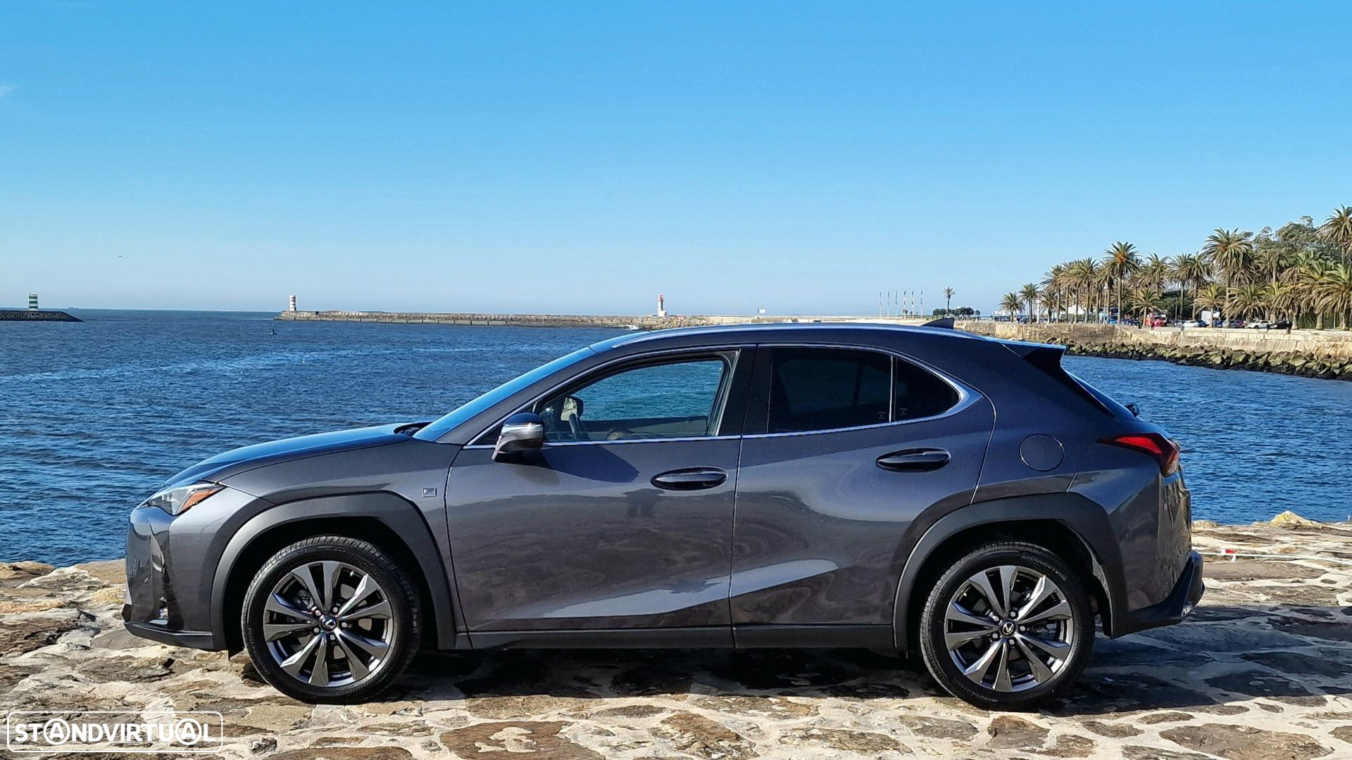 Lexus UX 250h Sport (Ecrã 12.3) - 3