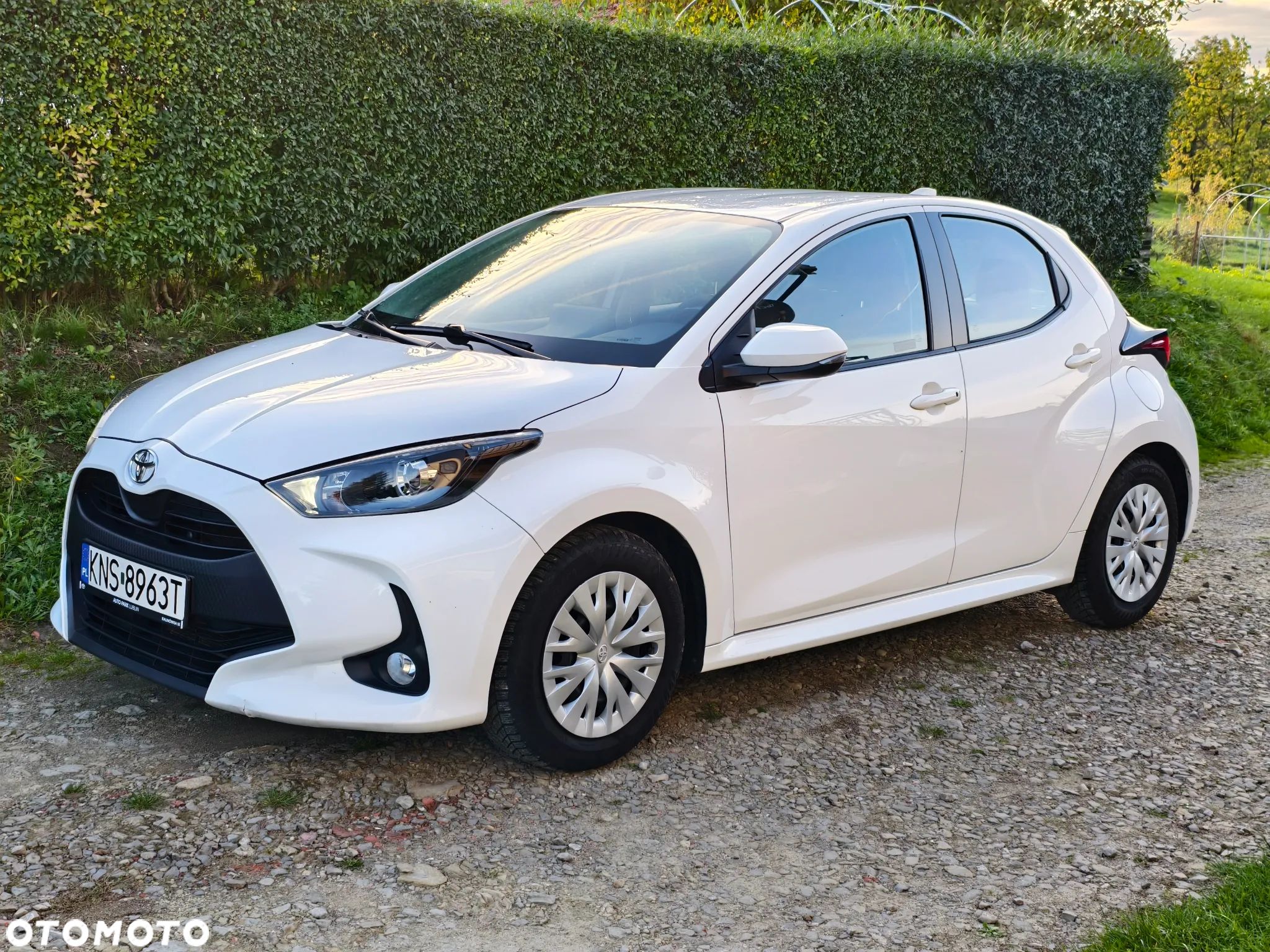 Toyota Yaris 1.5 Comfort - 1