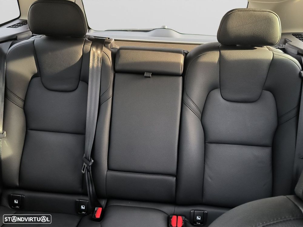 Volvo XC 60 2.0 T6 PHEV Plus Bright - 20