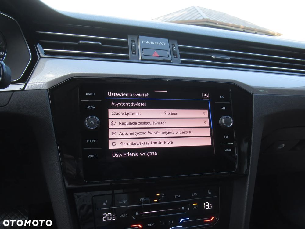 Volkswagen Passat 2.0 TDI EVO Business DSG - 27