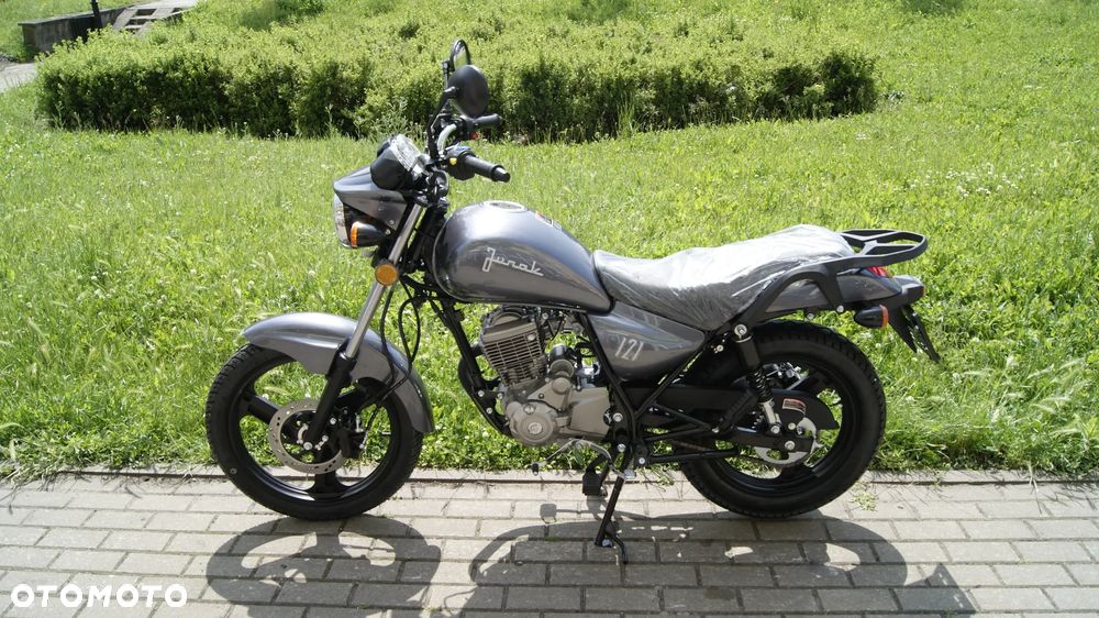 Junak Inny - 1