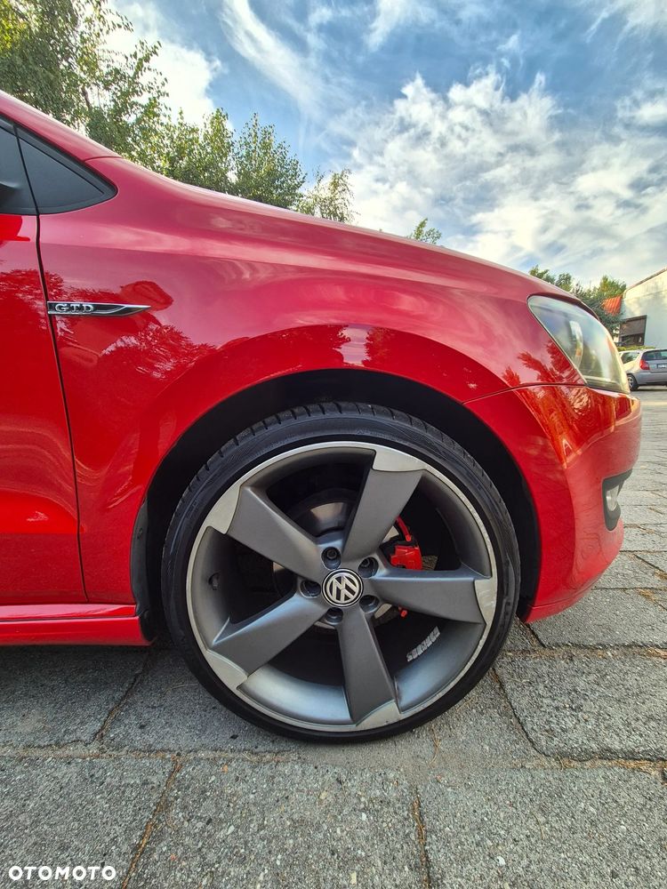 Volkswagen Polo - 5