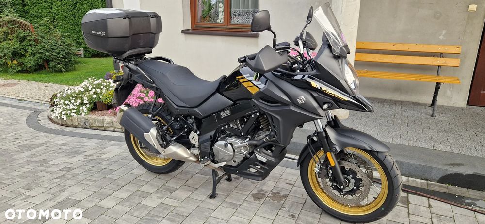 Suzuki V-STROM - 12