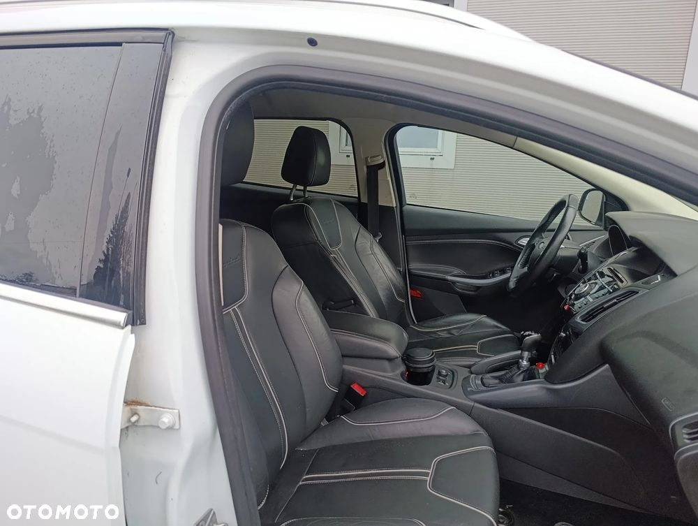 Ford Focus - 22
