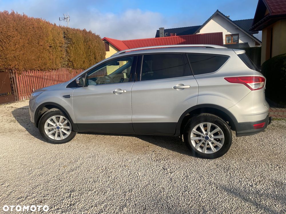 Ford Kuga 2.0 TDCi 2x4 Titanium - 5