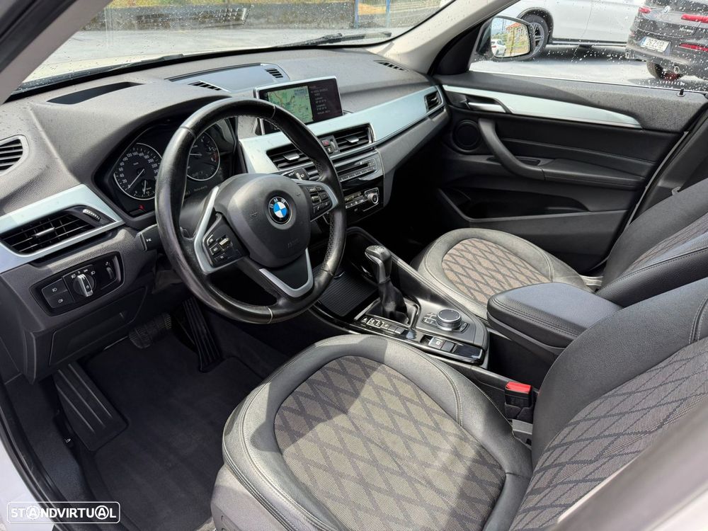 BMW X1 18 d sDrive Auto Line Sport - 5