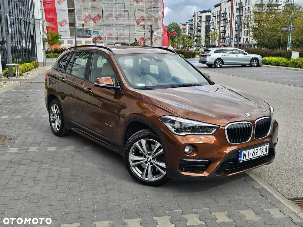 BMW X1 xDrive25i Sport Line - 6