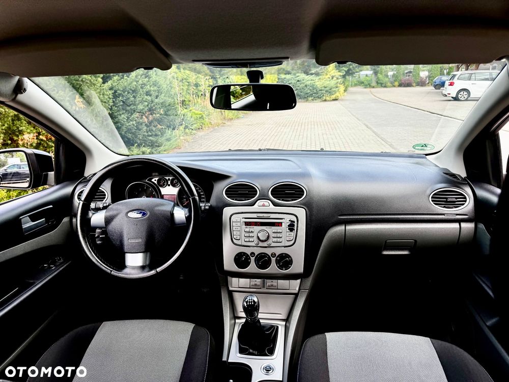 Ford Focus 1.8 Titanium - 27