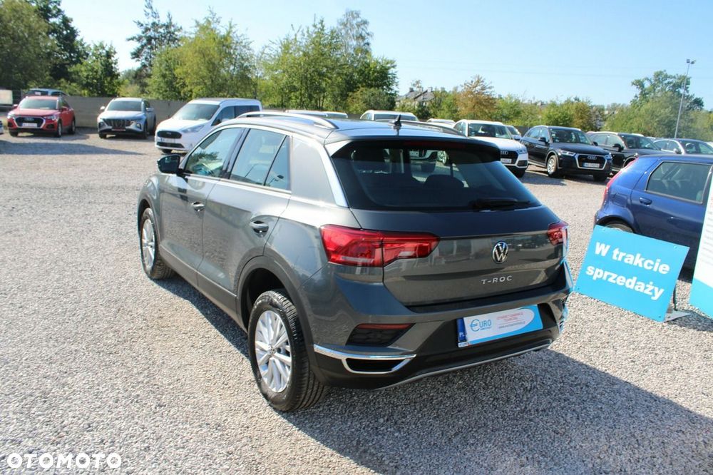 Volkswagen T-Roc - 8
