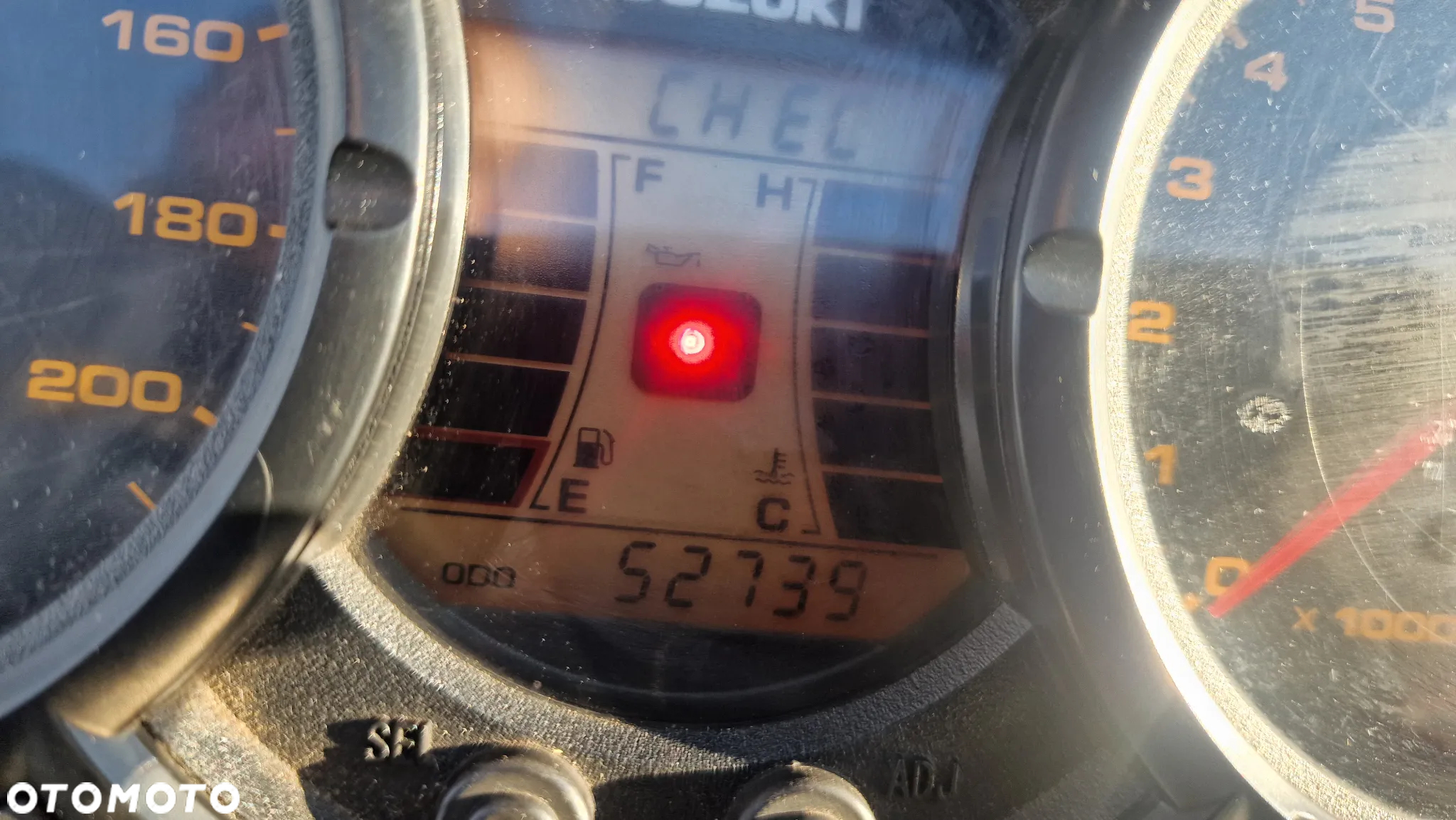 Suzuki V-STROM - 8
