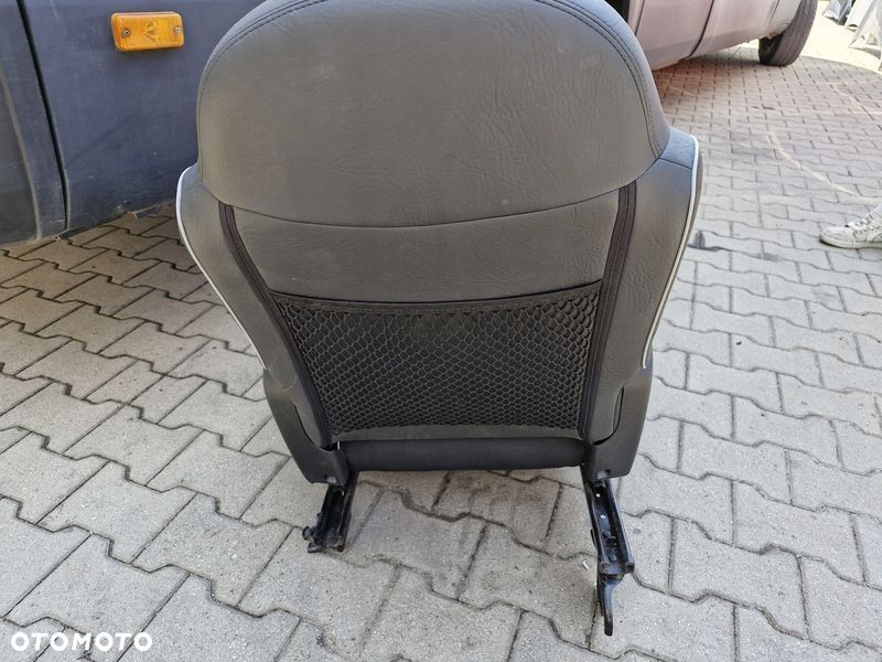 FIAT 500X FOTEL KIEROWCY LEWY PRZÓD PRZEDNI PÓŁSKÓRA UK - 13