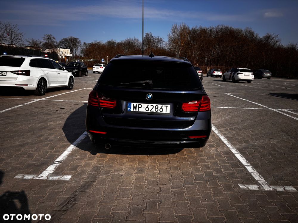 BMW Seria 3 320d DPF Edition Sport - 6