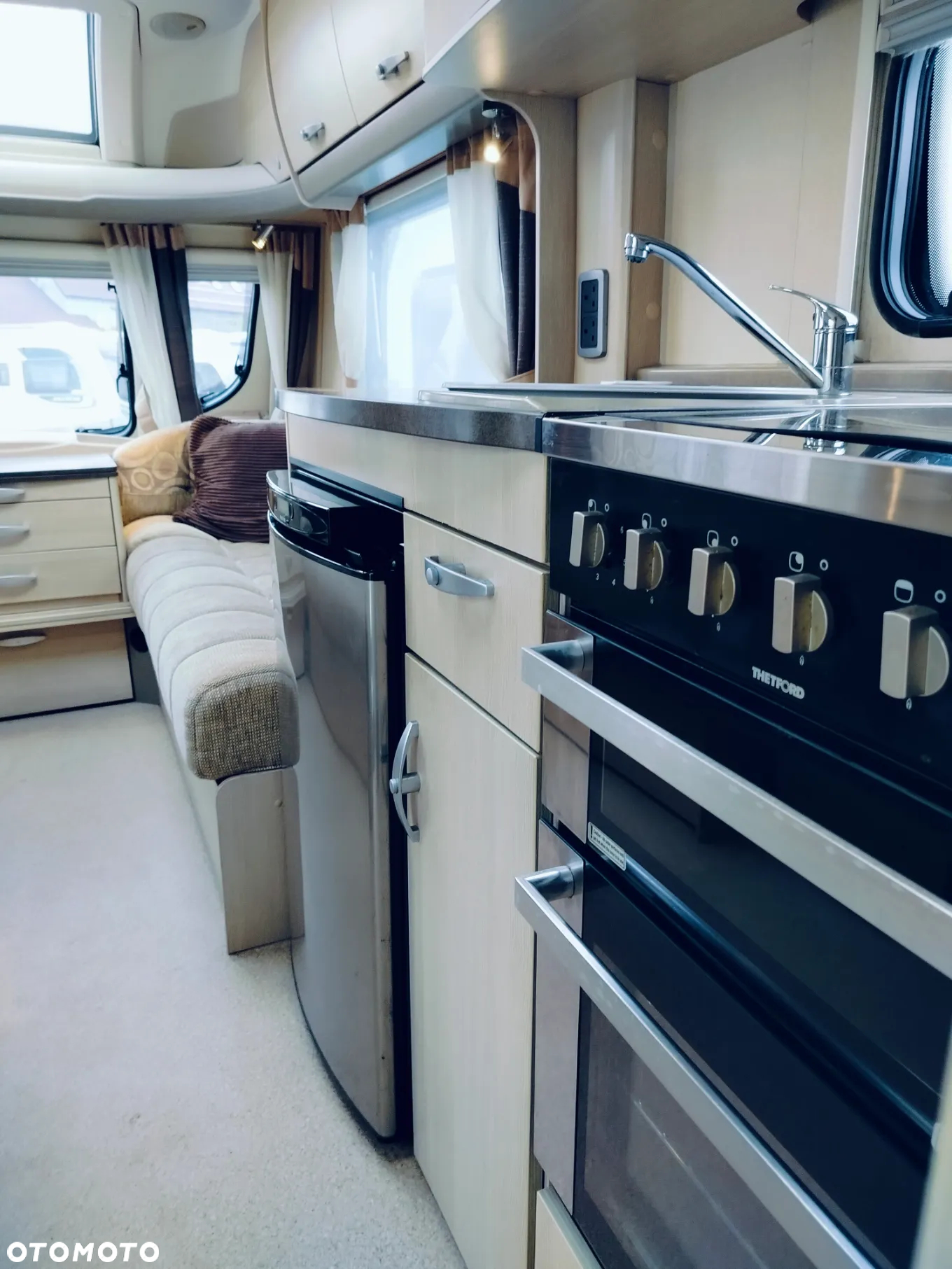 SWIFT Challenger 442 - 25