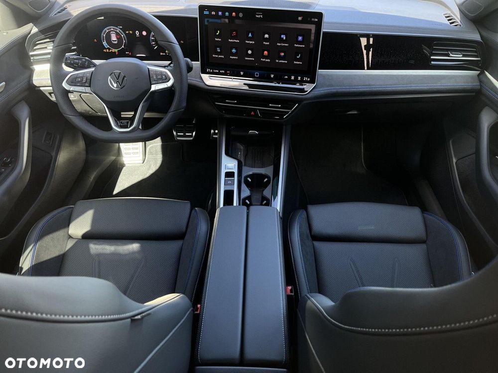 Volkswagen Passat 2.0 TSI 4Mot R-Line Plus DSG - 25