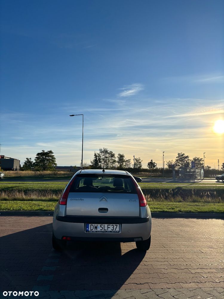 Citroën C4 1.6 VTi Equilibre Pack - 9