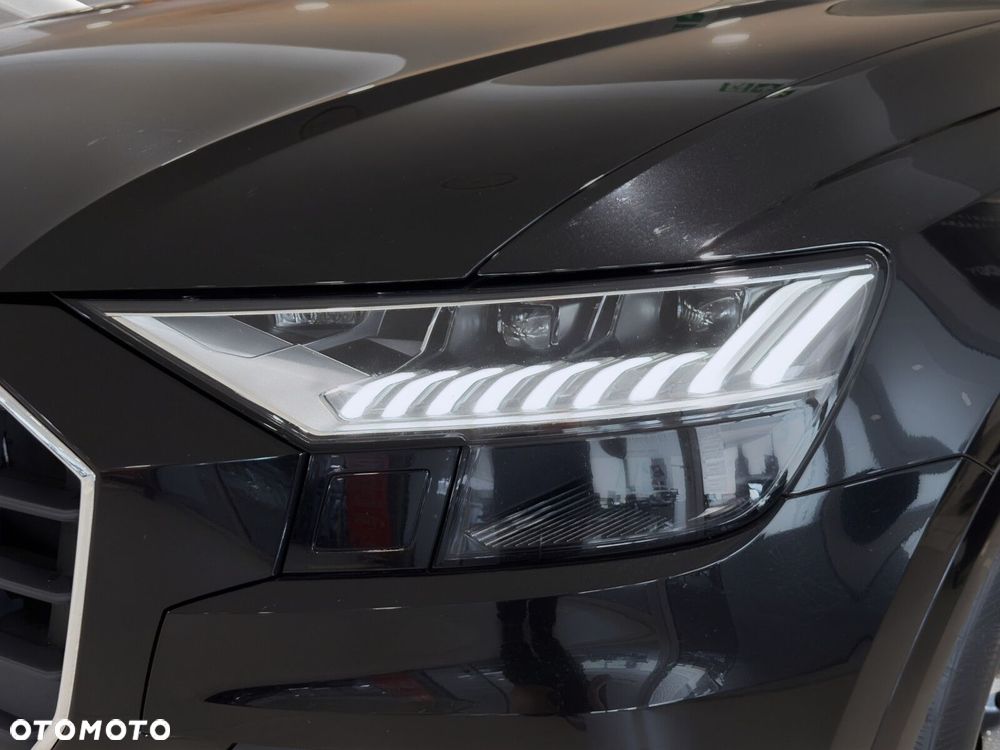 Audi Q8 - 35