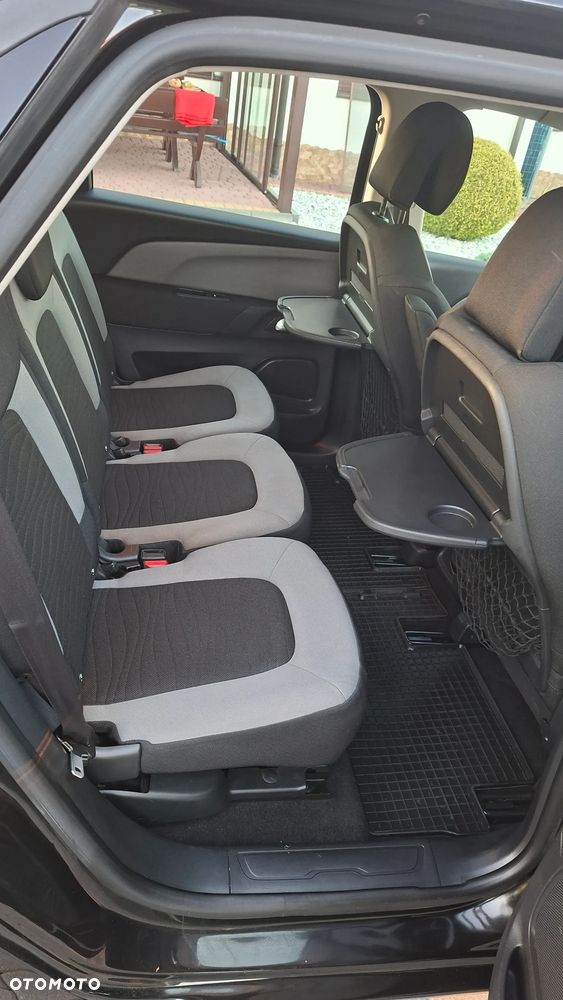 Citroën C4 Picasso 1.6 HDi Attraction - 15