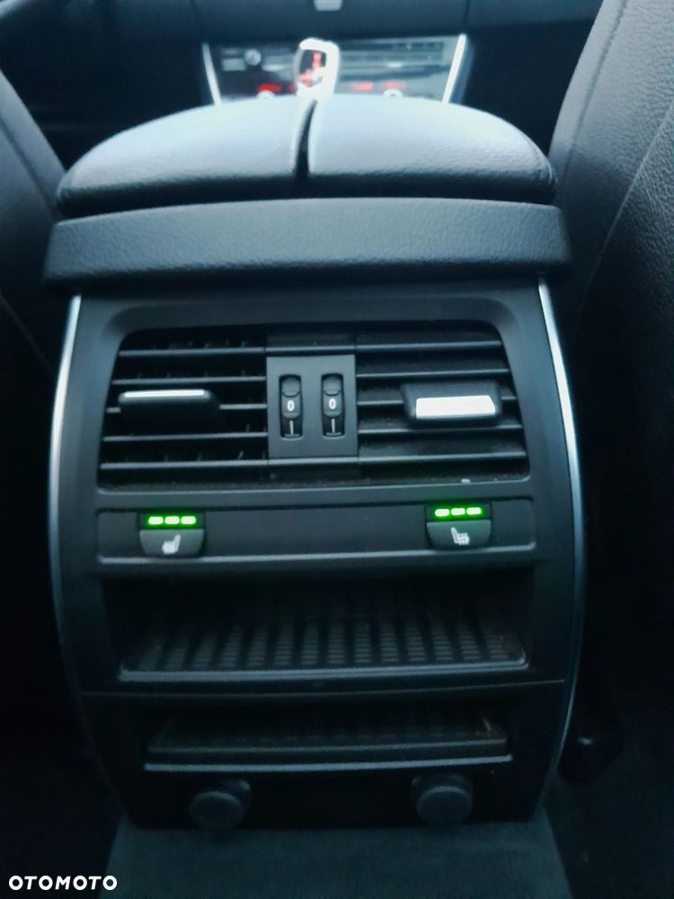 BMW 5GT - 31