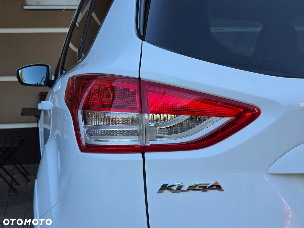 Ford Kuga 2.0 TDCi 2x4 ST-Line - 36