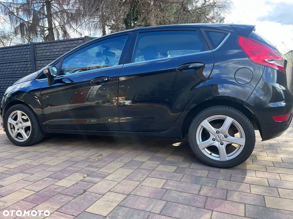 Ford Fiesta - 5