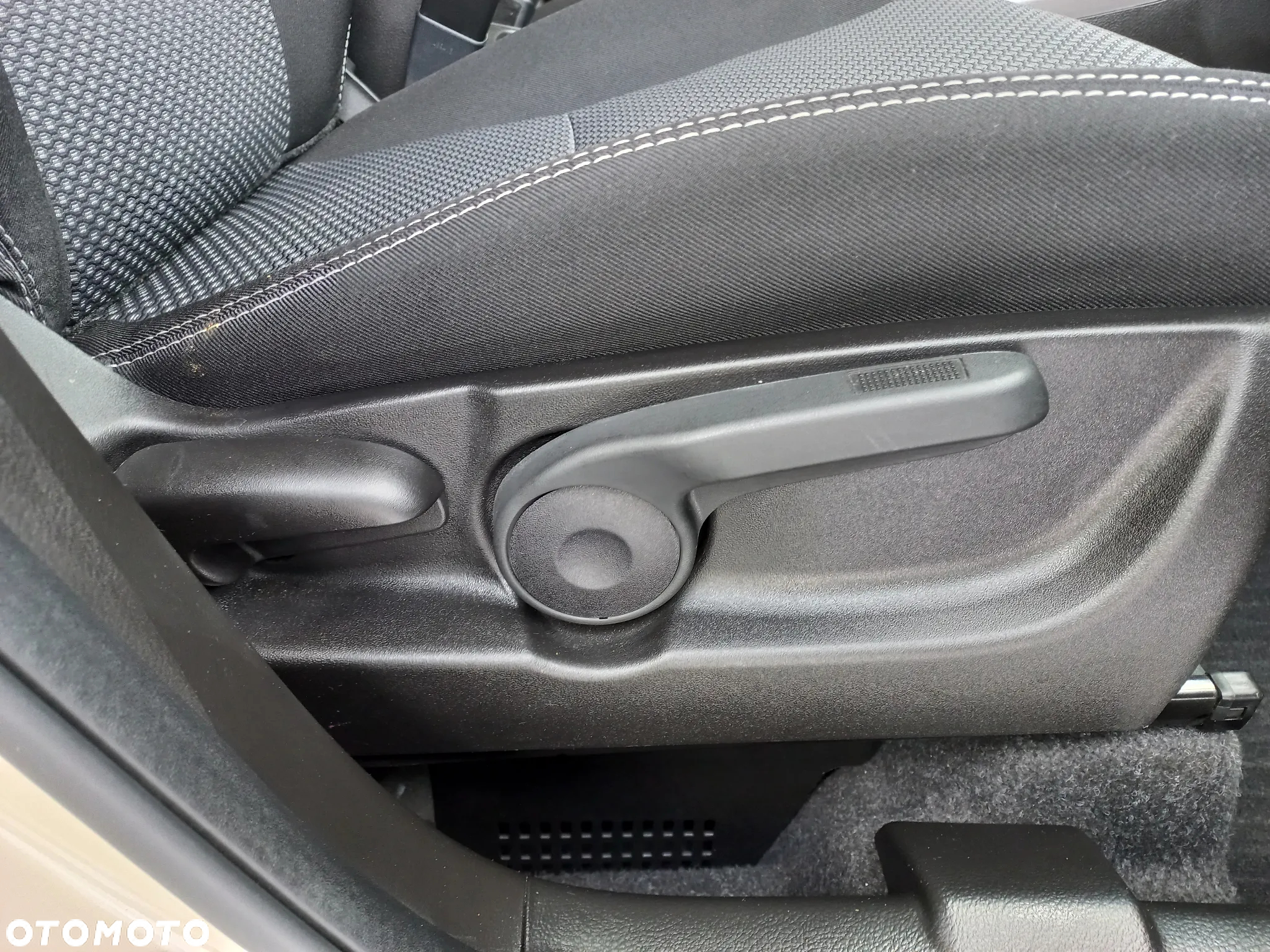 Suzuki Vitara 1.4 Boosterjet SHVS Premium 2WD - 27