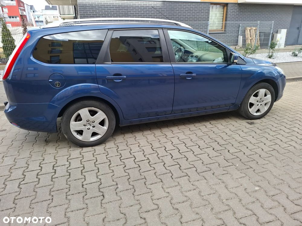 Ford Focus 1.6 16V Fun X - 17