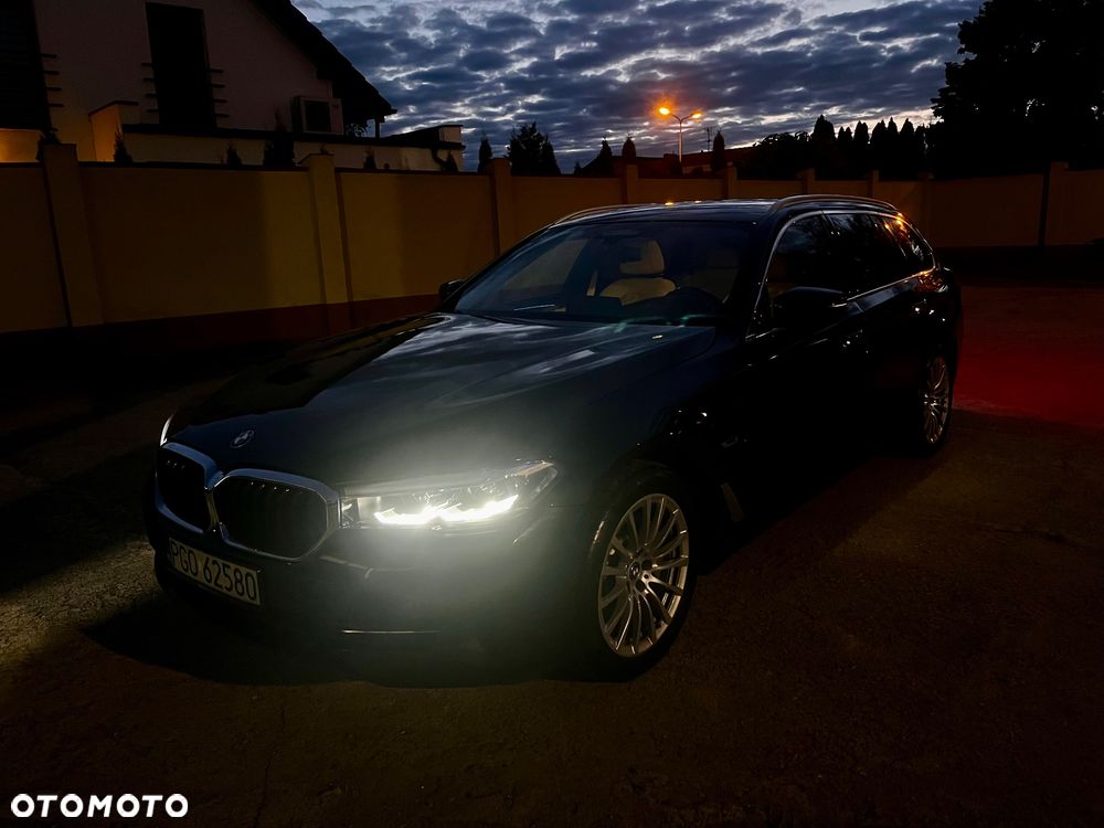 BMW Seria 5 530e - 37