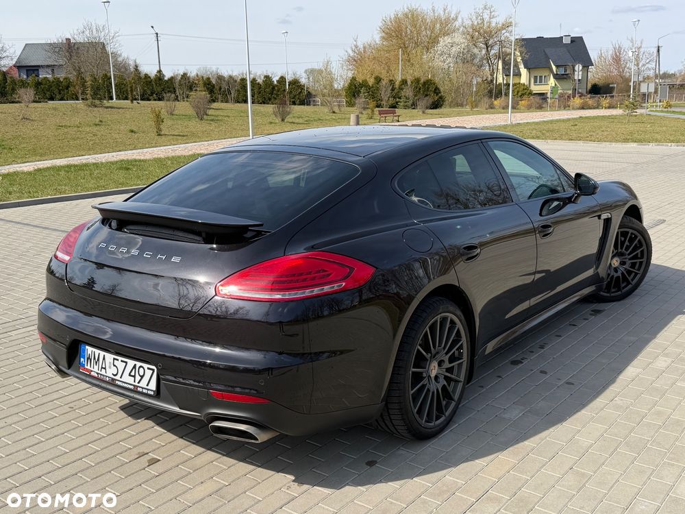 Porsche Panamera Platinum Edition - 8