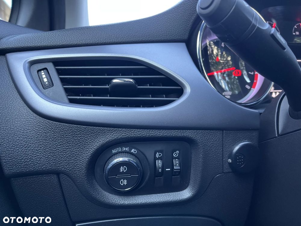 Opel Astra 1.4 T Enjoy - 23