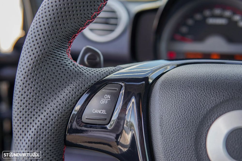 Smart ForTwo Coupé 1.0 T Brabus - 20