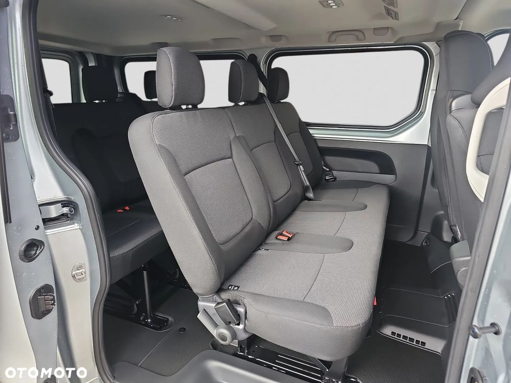 Renault Trafic - 11