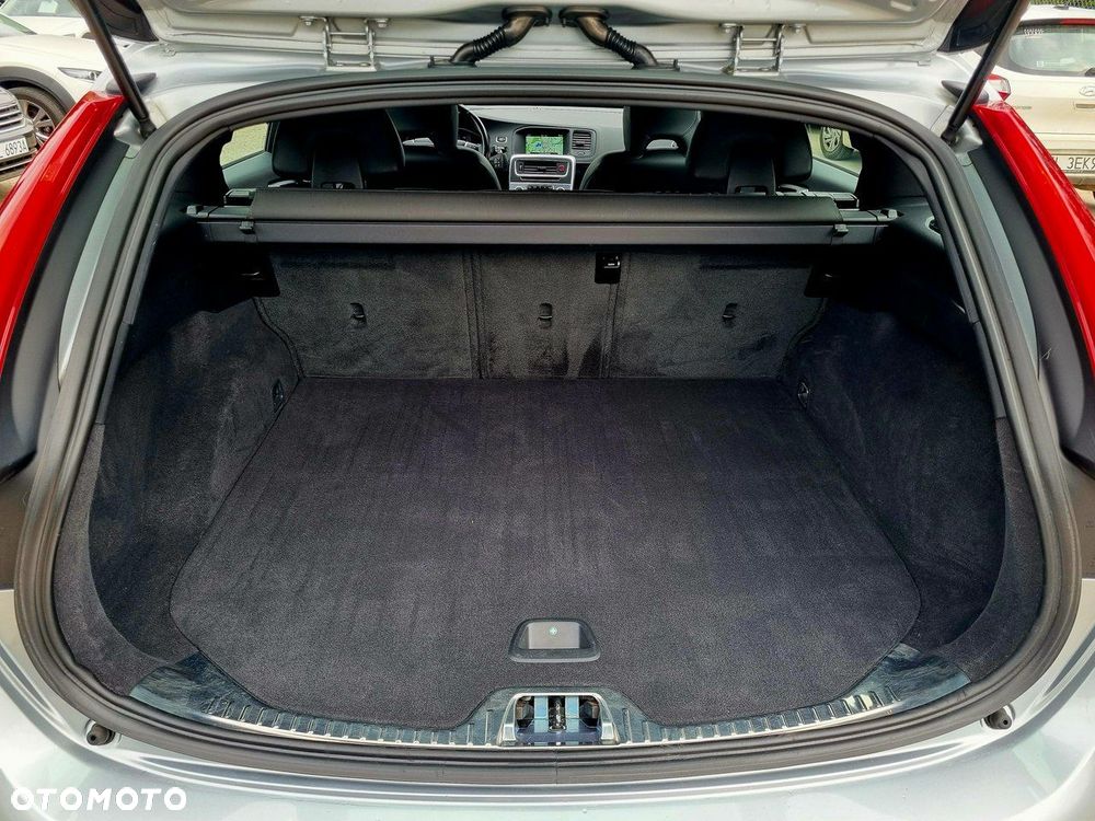 Volvo V60 Cross Country D3 Geartronic Summum - 13