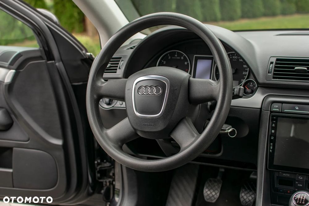 Audi A4 Avant - 38