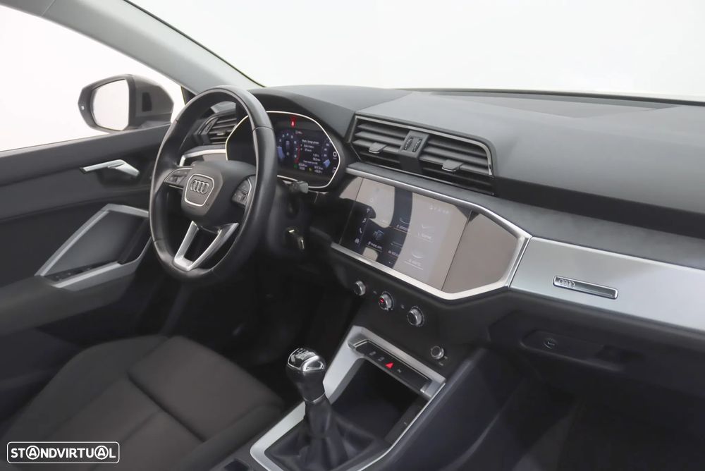 Audi Q3 35 TFSI S line - 6