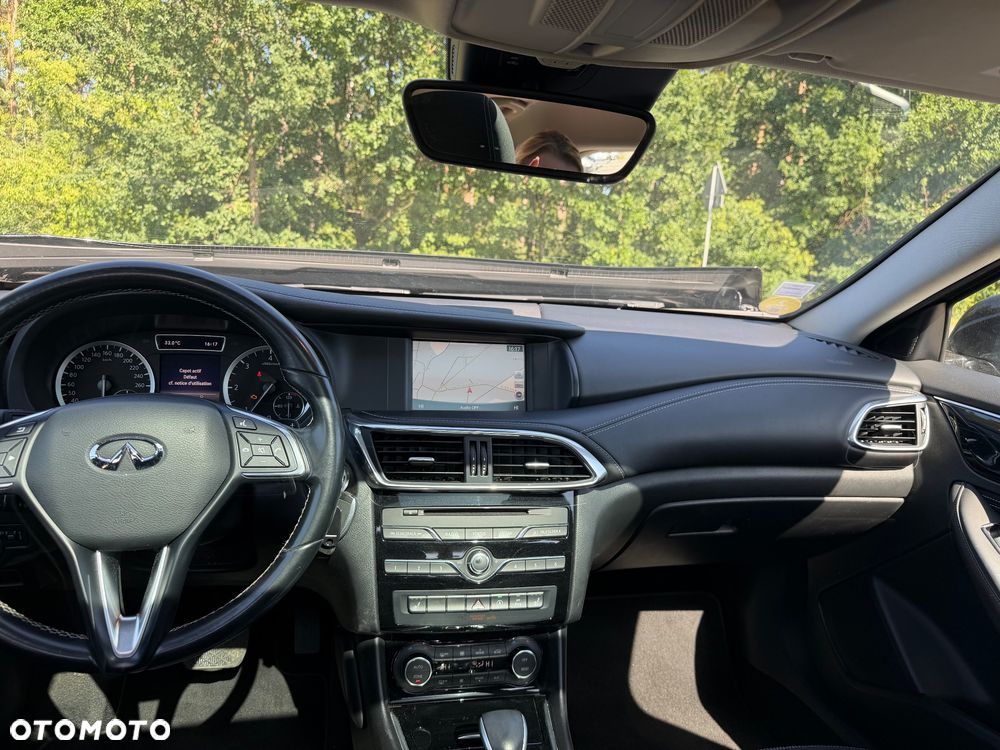 Infiniti QX30 2.2d Premium Tech AWD 7DCT - 5