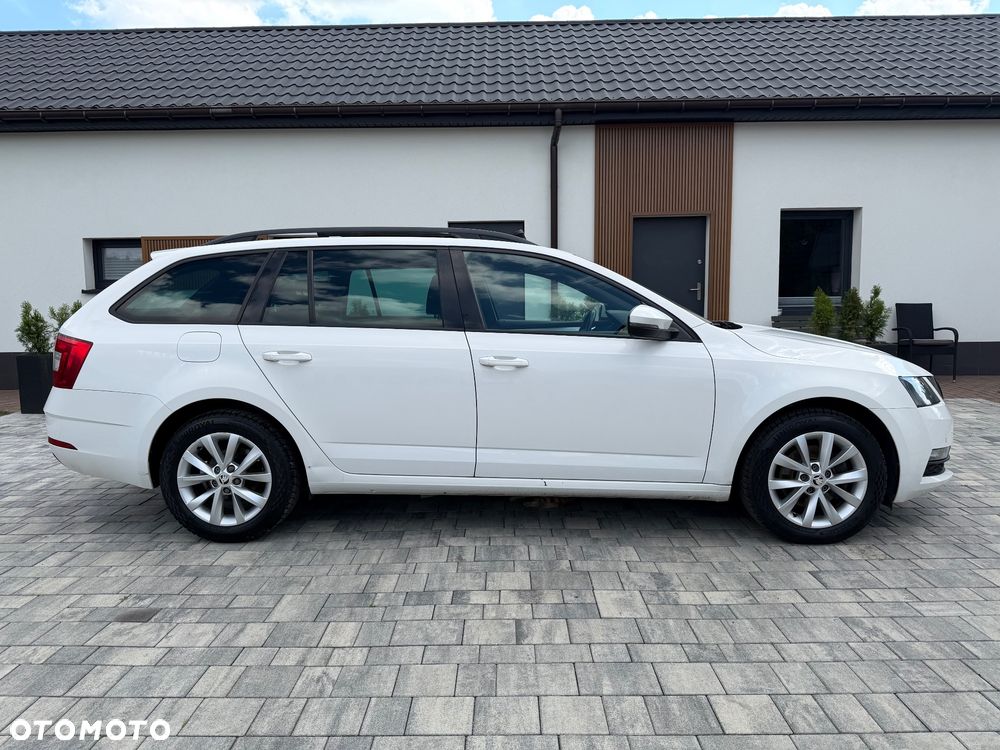 Skoda Octavia - 2