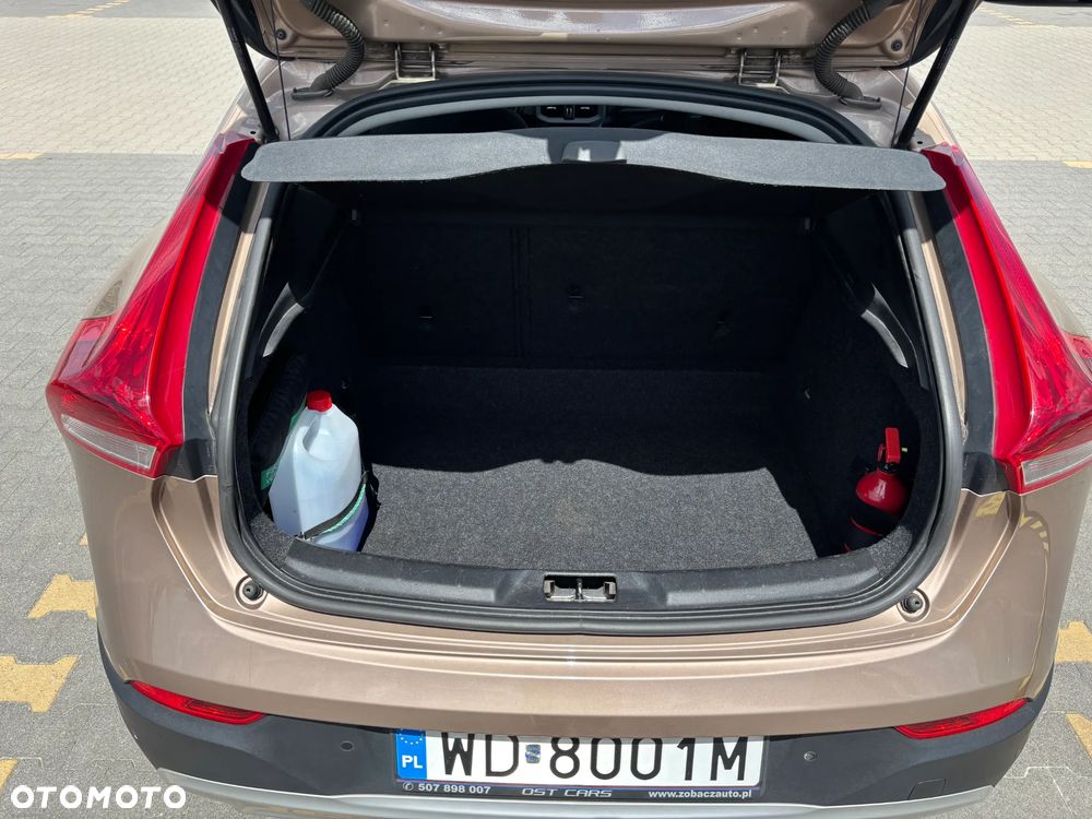 Volvo V40 D2 Kinetic - 6