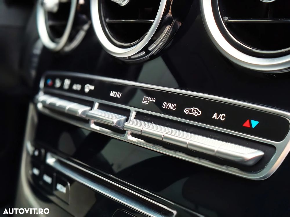 Mercedes-Benz C 200 (BlueTEC) d T 7G-TRONIC - 33