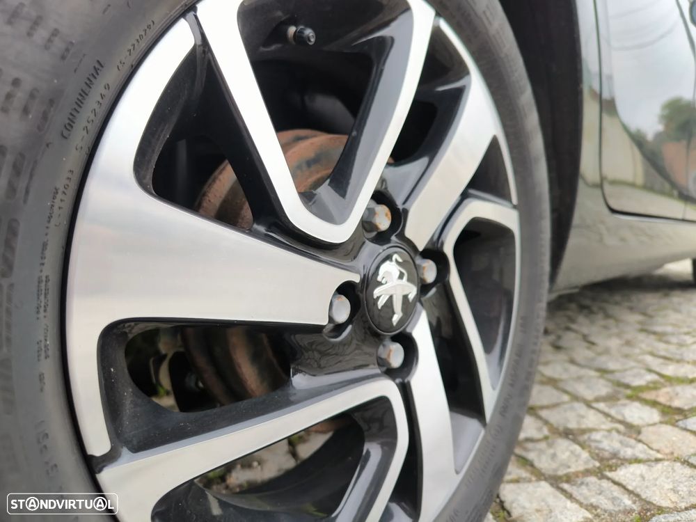 Peugeot 108 1.0 VTi Allure - 11