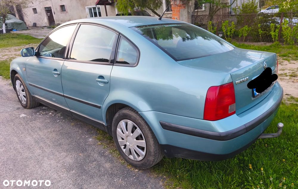 Volkswagen Passat 1.8T - 5