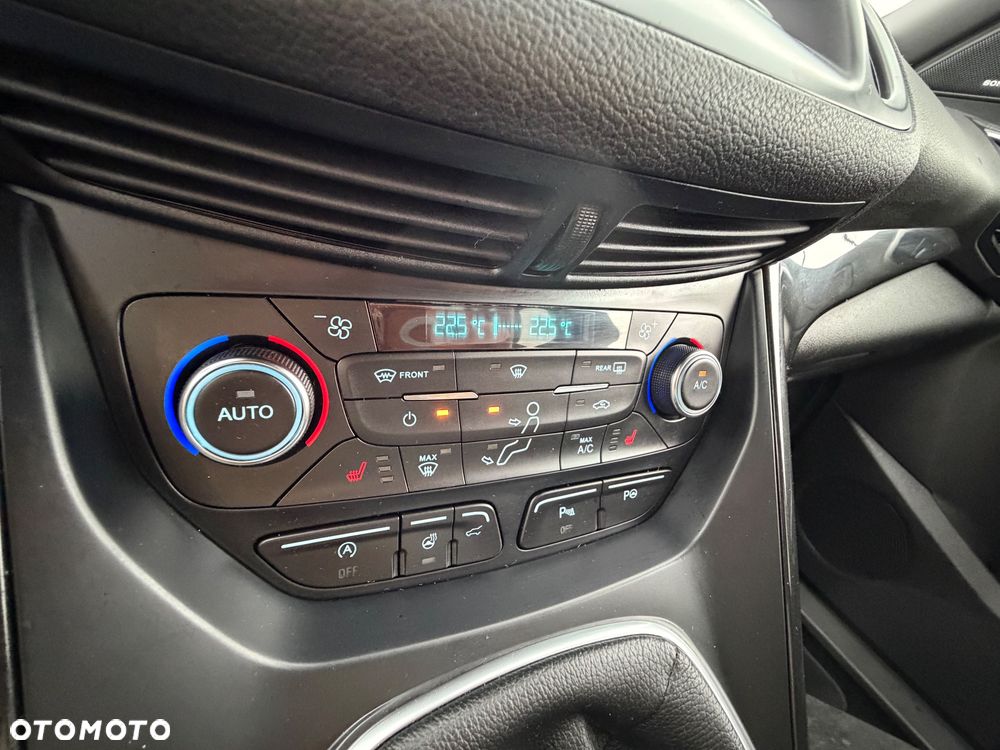 Ford Kuga 1.5 EcoBoost 2x4 ST-Line - 15