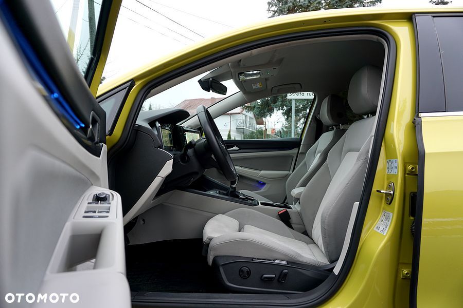 Volkswagen Golf - 20