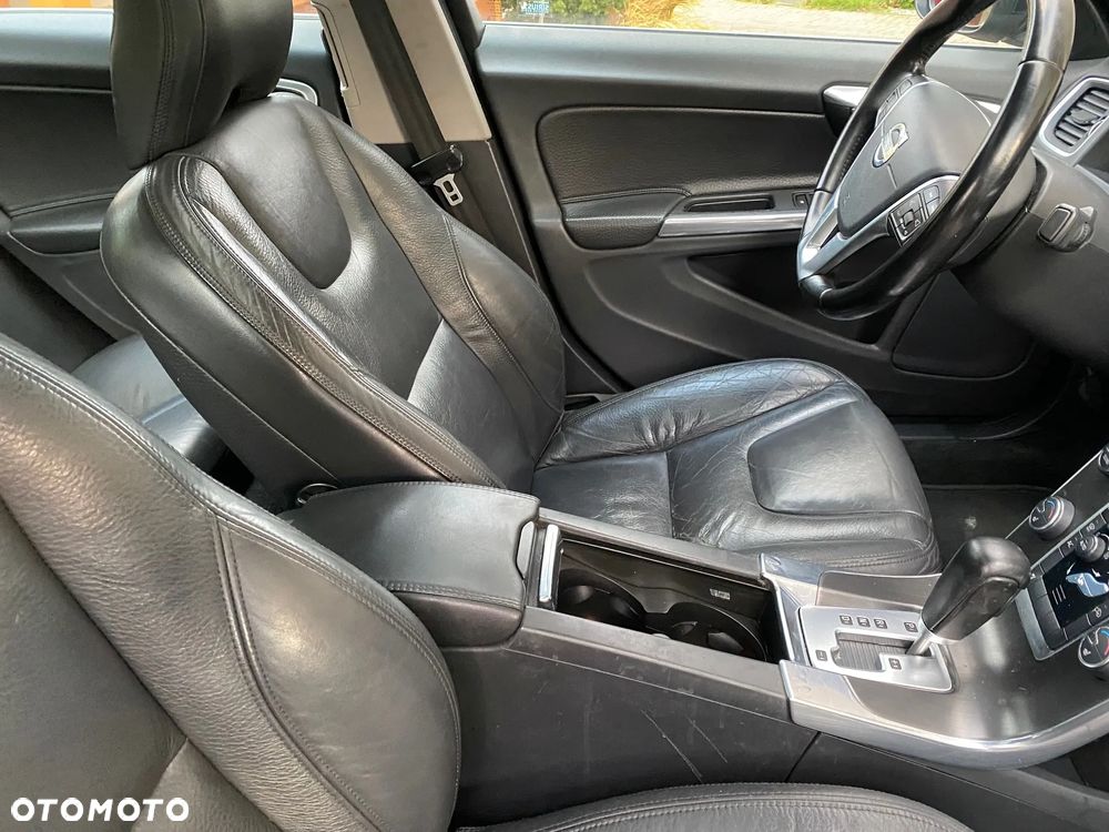 Volvo S60 T6 AWD Geartronic Summum - 15